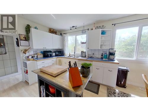 10211 103 Avenue, Fort St. John, BC - Indoor Photo Showing Kitchen With Double Sink