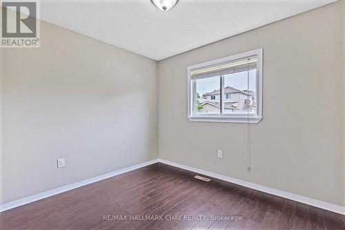 16 Herrell Avenue, Barrie, ON - Indoor Photo Showing Other Room