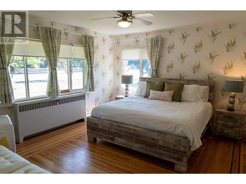 409 Glenwood Avenue, Kelowna, BC - Indoor Photo Showing Bedroom