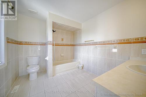 7 Earl Grey Court, Richmond Hill, ON - Indoor Photo Showing Bathroom