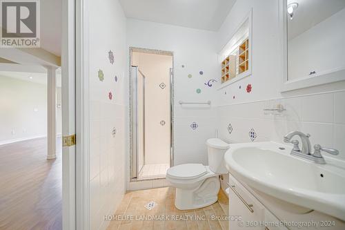 7 Earl Grey Court, Richmond Hill, ON - Indoor Photo Showing Bathroom