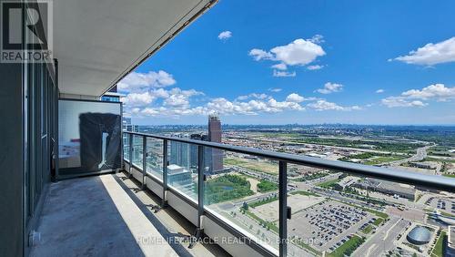 6006 - 898 Portage Parkway, Vaughan (Vaughan Corporate Centre), ON - Outdoor With Balcony With View