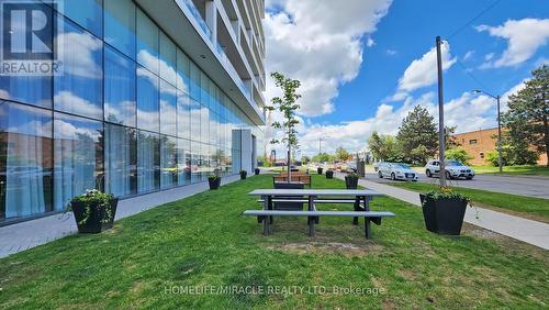 6006 - 898 Portage Parkway, Vaughan (Vaughan Corporate Centre), ON - Outdoor