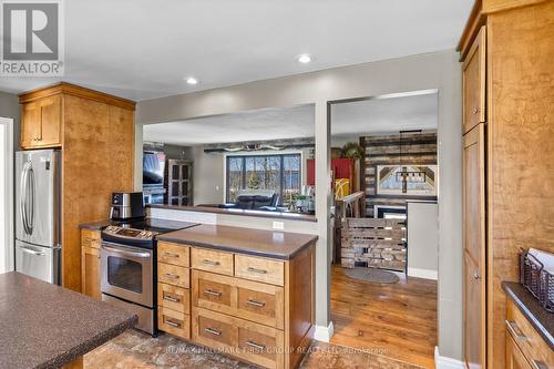 799 County Rd 24 Road, Kawartha Lakes, ON - Indoor Photo Showing Kitchen