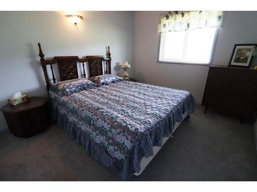 3185 Ward Road, Grand Forks, BC - Indoor Photo Showing Bedroom