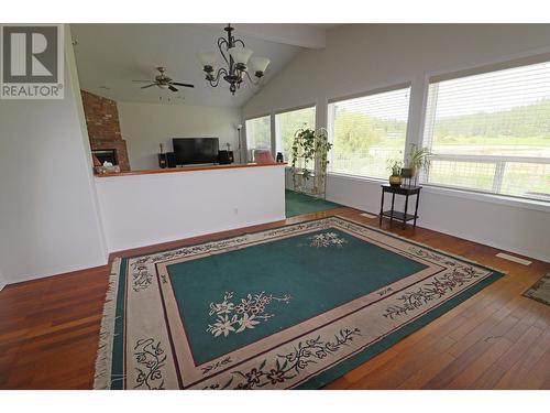 3185 Ward Road, Grand Forks, BC - Indoor Photo Showing Other Room