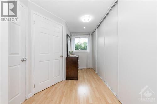 1498 Queenswood Crescent, Ottawa, ON - Indoor Photo Showing Other Room