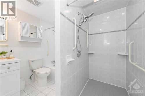 1498 Queenswood Crescent, Ottawa, ON - Indoor Photo Showing Bathroom