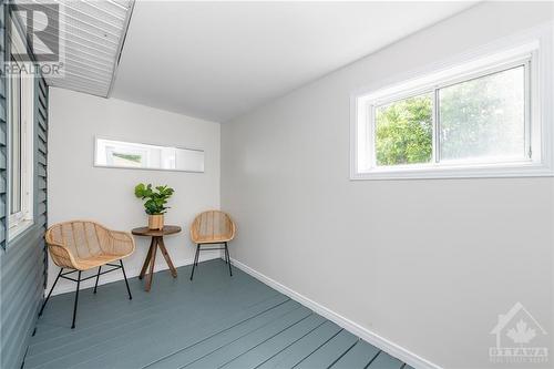 1498 Queenswood Crescent, Ottawa, ON - Indoor Photo Showing Other Room