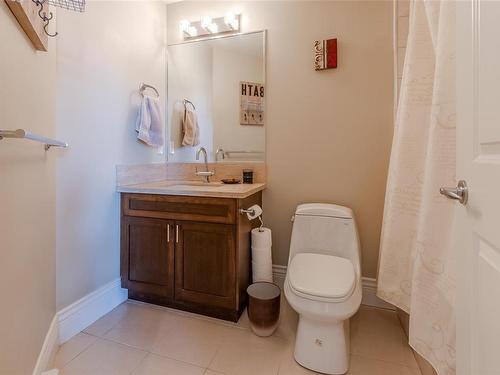 302-751 Goldstream Ave, Langford, BC - Indoor Photo Showing Bathroom