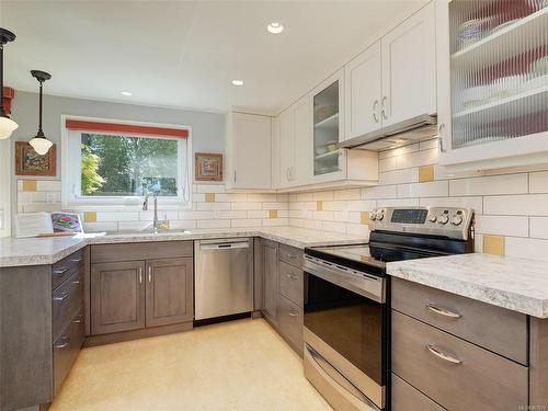 13-949 Pemberton Rd, Victoria, BC 