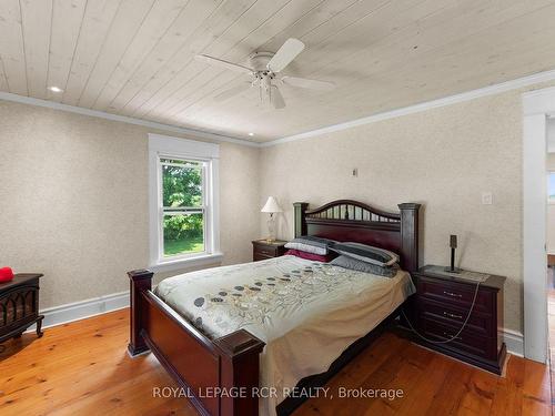 4962 Third Line, Erin, ON - Indoor Photo Showing Bedroom