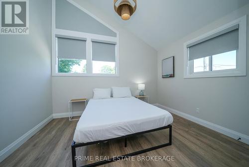 11 Eilber Street, Lambton Shores (Grand Bend), ON - Indoor Photo Showing Bedroom