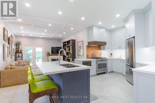 84 Castelli Court, Caledon, ON - Indoor Photo Showing Kitchen With Stainless Steel Kitchen With Double Sink With Upgraded Kitchen