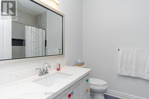 84 Castelli Court, Caledon, ON - Indoor Photo Showing Bathroom