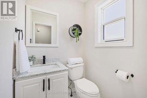 152 Howard Crescent, Orangeville, ON - Indoor Photo Showing Bathroom