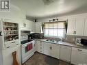 302 3Rd Avenue E, Assiniboia, SK  - Indoor Photo Showing Kitchen With Double Sink 