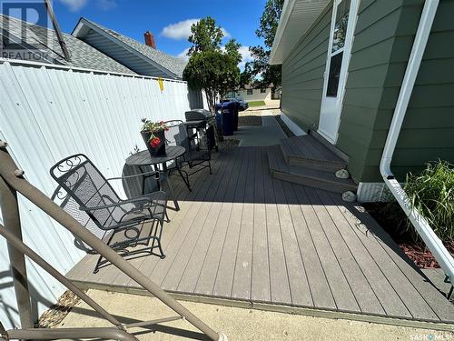 302 3Rd Avenue E, Assiniboia, SK - Outdoor With Deck Patio Veranda With Exterior