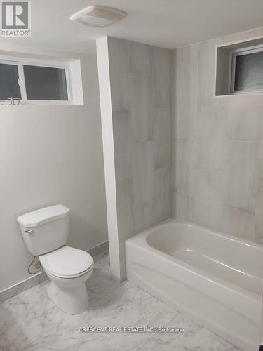 Lower - 261 Barrie Road, Orillia, ON - Indoor Photo Showing Bathroom