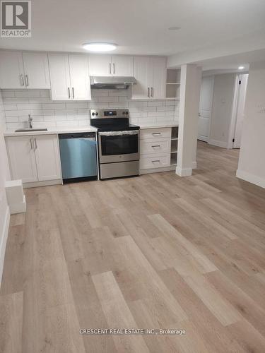 Lower - 261 Barrie Road, Orillia, ON - Indoor Photo Showing Kitchen