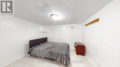 38 Whitbread Crescent, Toronto, ON - Indoor Photo Showing Other Room