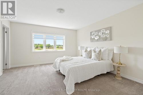 226 Explorer Way, Thorold, ON - Indoor Photo Showing Bedroom