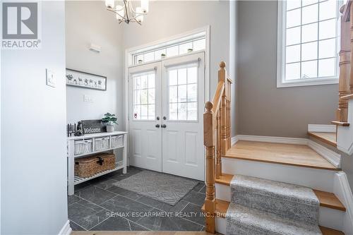 39 Pebble Valley Avenue, Hamilton, ON - Indoor Photo Showing Other Room