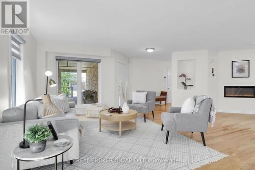 3262 Maidstone Lane, London, ON - Indoor Photo Showing Living Room