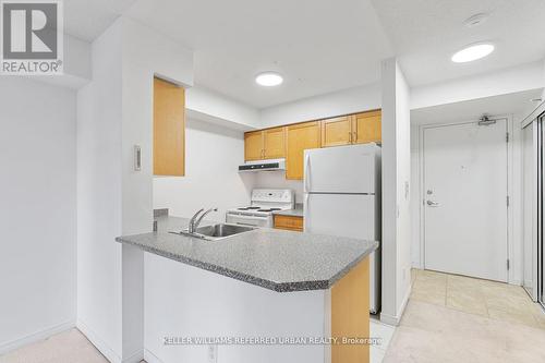 1002 - 155 Beecroft Road, Toronto (Lansing-Westgate), ON - Indoor Photo Showing Kitchen