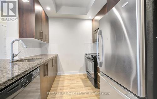908 - 28 Linden Street, Toronto, ON - Indoor Photo Showing Kitchen With Upgraded Kitchen