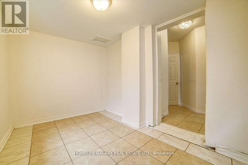 111 Elgin Street W, Oshawa, ON - Indoor Photo Showing Other Room