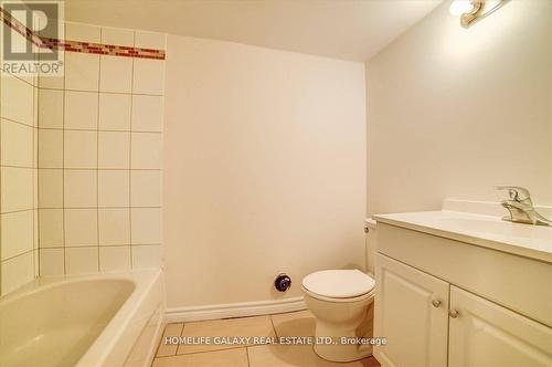 111 Elgin Street W, Oshawa, ON - Indoor Photo Showing Bathroom