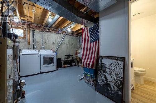 847 Ross Avenue Unit# 5, Sarnia, ON - Indoor Photo Showing Laundry Room