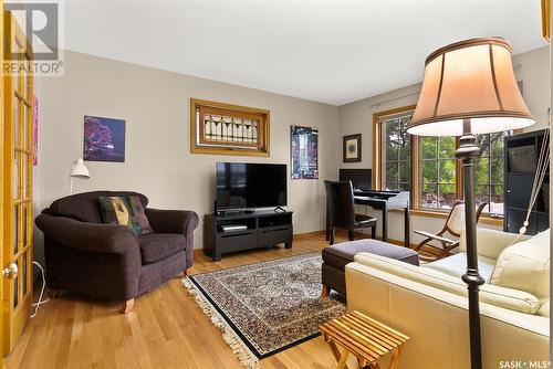 2834 Regina Avenue, Regina, SK - Indoor Photo Showing Living Room
