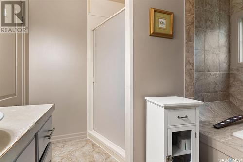 2834 Regina Avenue, Regina, SK - Indoor Photo Showing Bathroom