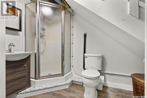 2834 Regina Avenue, Regina, SK - Indoor Photo Showing Bathroom