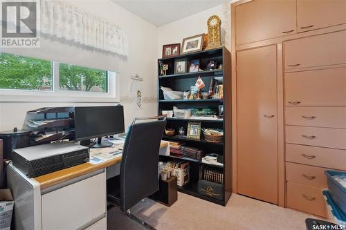 2204 Preston Avenue S, Saskatoon, SK - Indoor Photo Showing Office