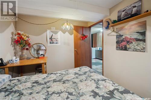 2204 Preston Avenue S, Saskatoon, SK - Indoor Photo Showing Bedroom