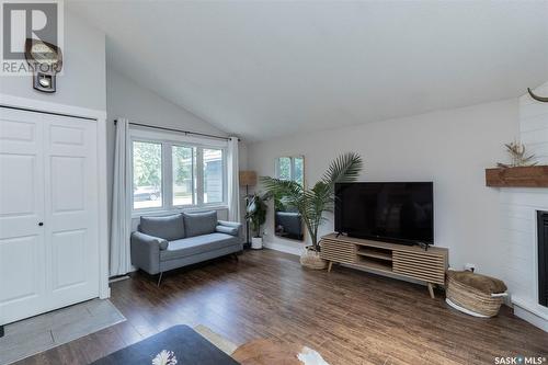 2708 Maceachern Avenue, Saskatoon, SK - Indoor Photo Showing Living Room With Fireplace