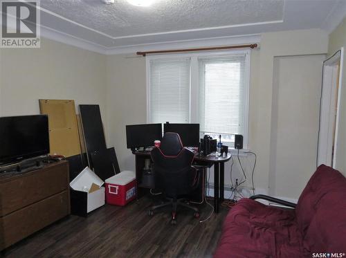 524 & 526 4Th Avenue N, Saskatoon, SK - Indoor Photo Showing Bedroom