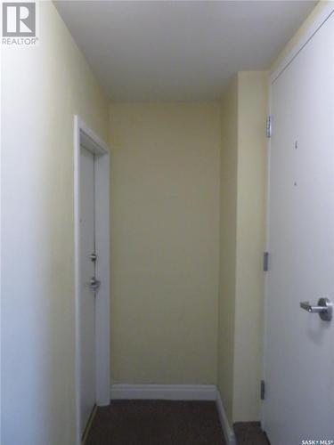 524 & 526 4Th Avenue N, Saskatoon, SK - Indoor Photo Showing Other Room