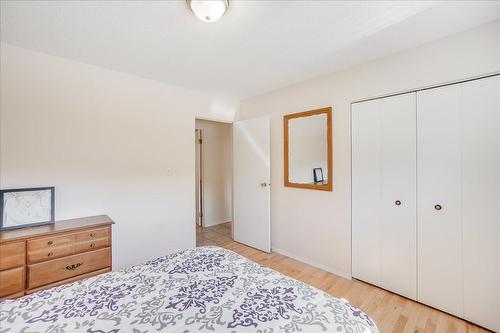 910 Gilker Street, Nelson, BC - Indoor Photo Showing Bedroom