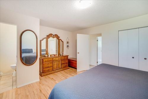 910 Gilker Street, Nelson, BC - Indoor Photo Showing Other Room