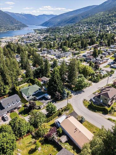 910 Gilker Street, Nelson, BC - Outdoor With View