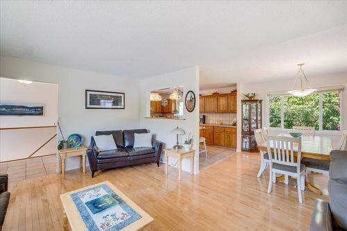 910 Gilker Street, Nelson, BC - Indoor