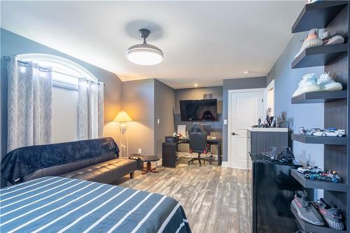 Second Bedroom with Walk in Closet & Ensuite - 36 Kingspoint Circle, Stoney Creek, ON - Indoor