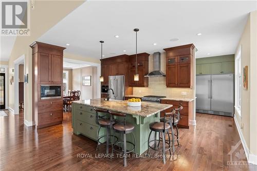 1095 Island View Drive, Ottawa, ON - Indoor Photo Showing Kitchen With Upgraded Kitchen