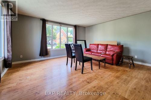 306 Darling Street N, Brantford, ON - Indoor