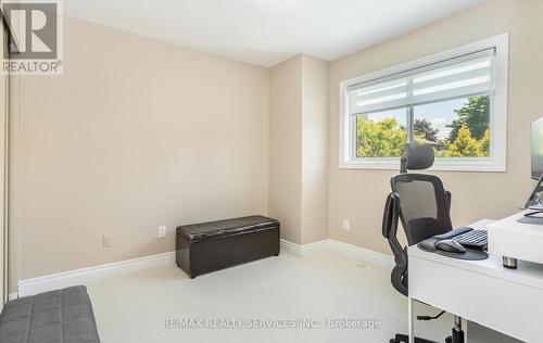 470 Burnett Avenue E, Cambridge, ON - Indoor Photo Showing Office