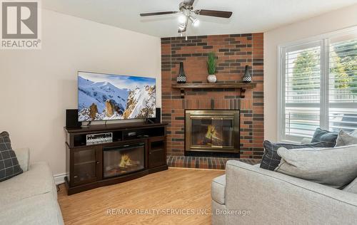 470 Burnett Avenue E, Cambridge, ON - Indoor Photo Showing Living Room With Fireplace